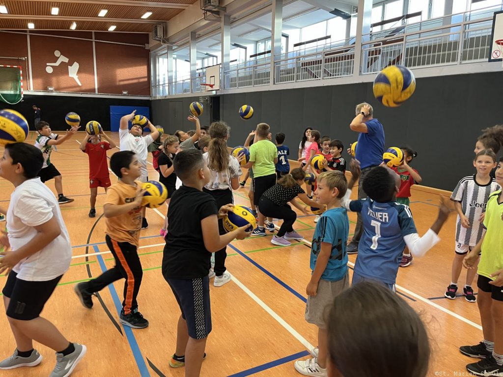 23-09-27-volleyball-10