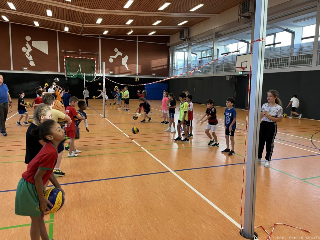 23-09-27-volleyball-16