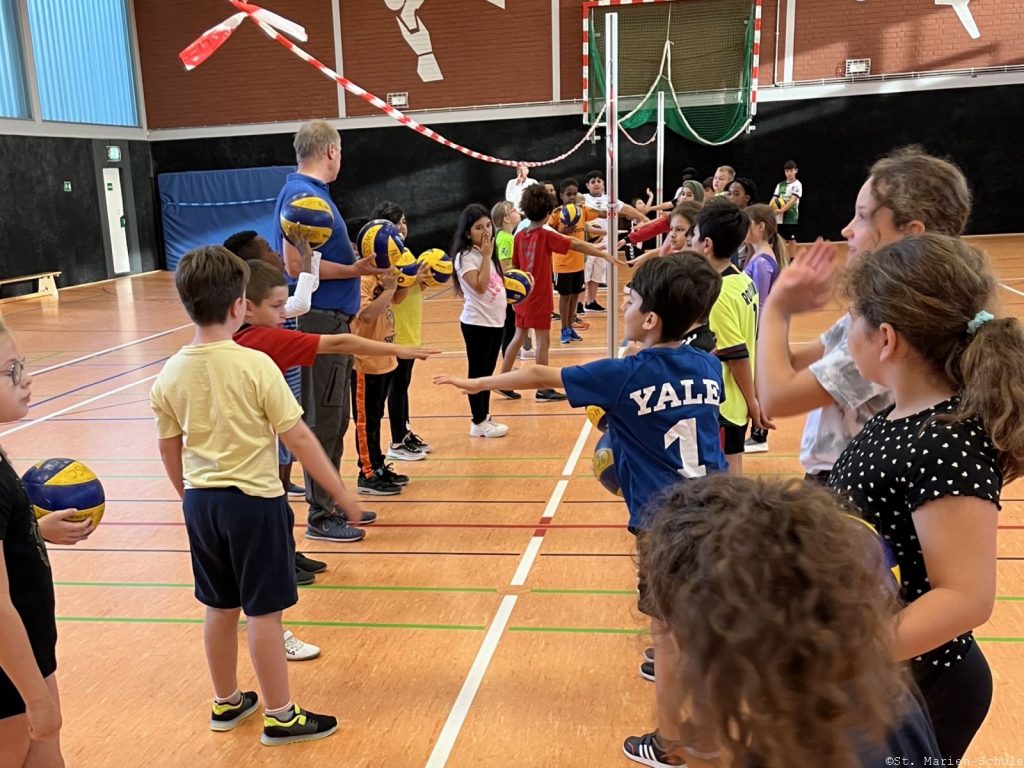 23-09-27-volleyball-18