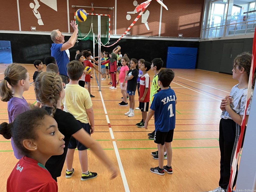 23-09-27-volleyball-19