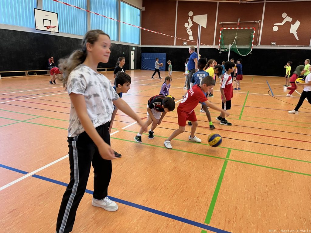 23-09-27-volleyball-27