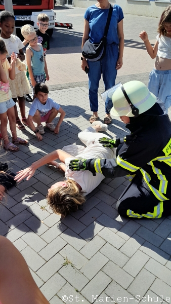 25-08-OGS-Feuerwehr-04